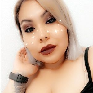 Meet your Posher, Daniela